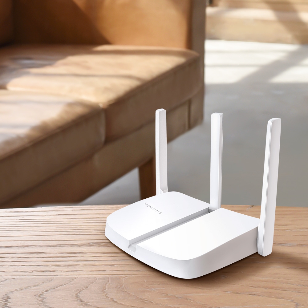Mercusys mw306r router v domačem okolju na mizi